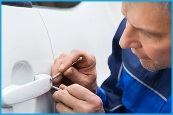 Lock Locksmith Services Fort Myers, FL 239-451-3027 - 20-car-locksmith